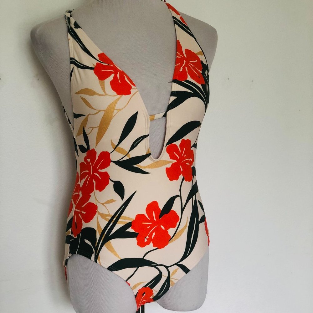 VINCE CAMUTO SWIM SUIT SZ 10  MEDIUM